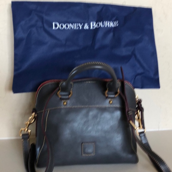 dooney and Bourke handbag - Picture 2 of 6